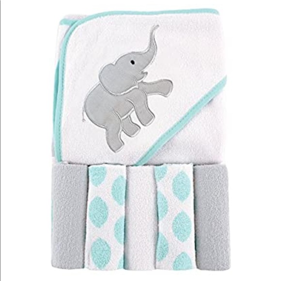 Luvable Friends HoodedTowels & washcloths - Picture 1 of 3